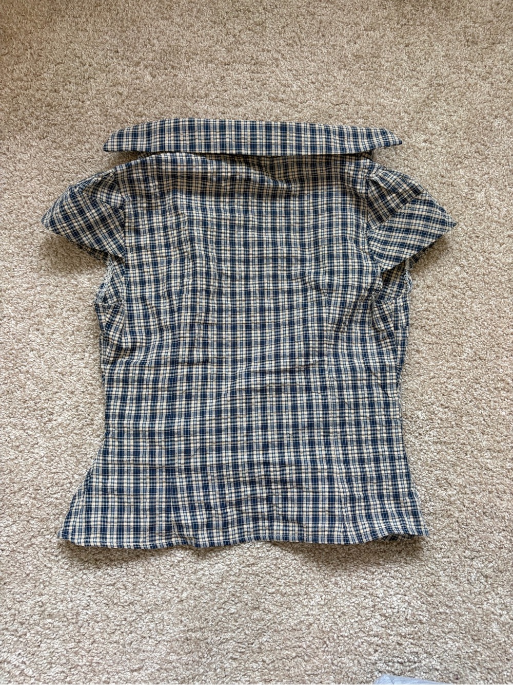 Plaid Short Sleeve Button-Up Shirt - Picture 3 of 7